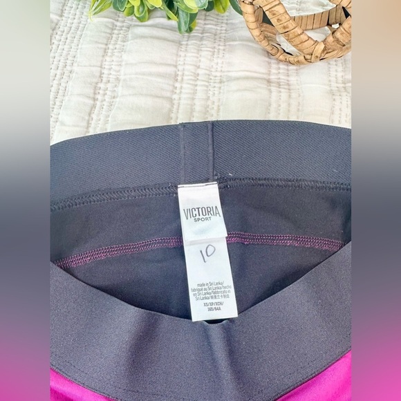 Victoria’s Secret Sport The Player Hot Short in in Hot Pink/Black Size XS - Picture 8 of 9